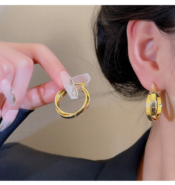 雙層交錯金屬感圓圈耳環