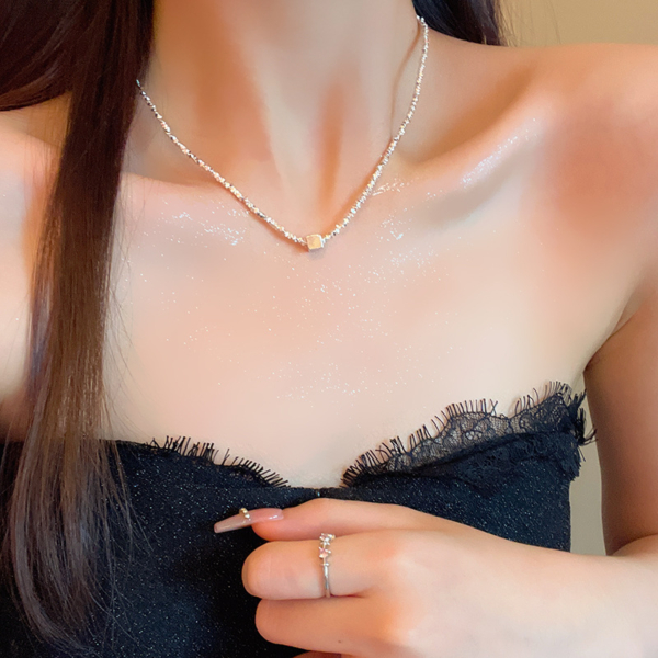 鈦鋼｜高級感碎銀小方塊項鍊