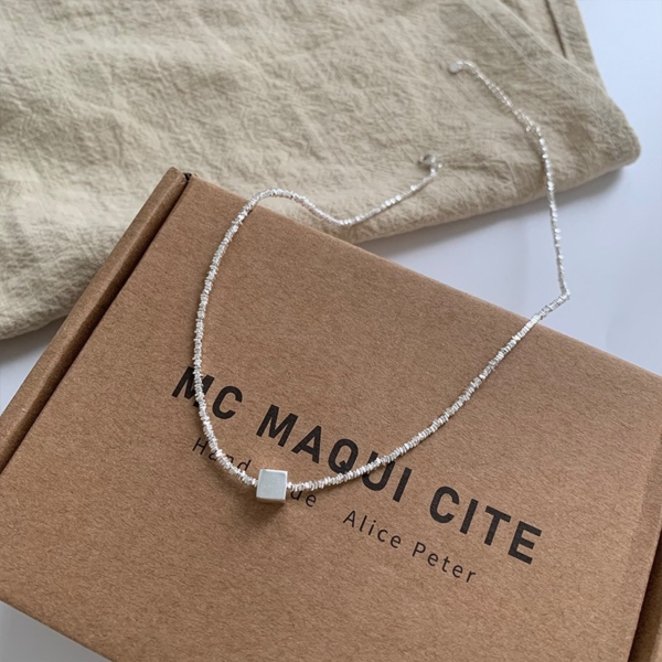 鈦鋼｜高級感碎銀小方塊項鍊