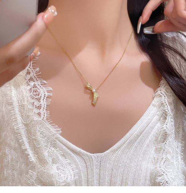 鈦鋼｜輕奢感蝴蝶結項鍊