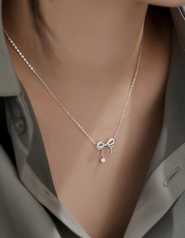 S999純銀｜靈動蝴蝶結項鍊