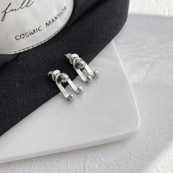 高級感簡約耳環