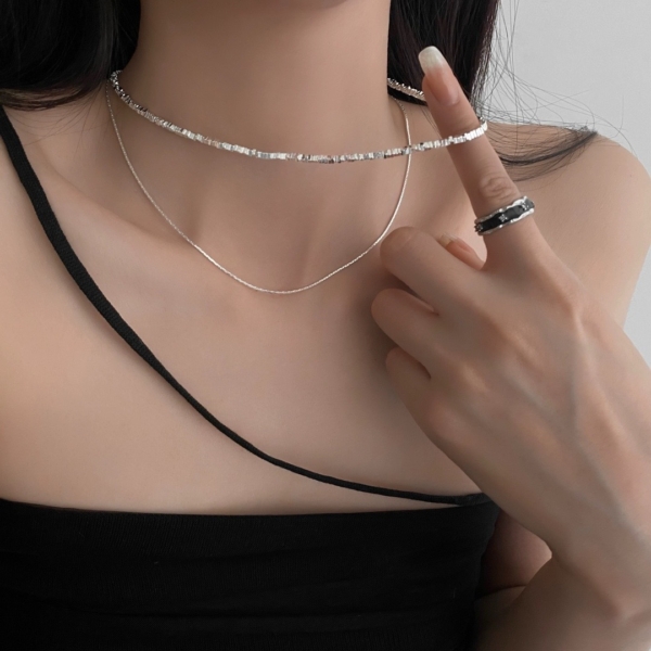雙層疊戴碎銀鎖骨鍊